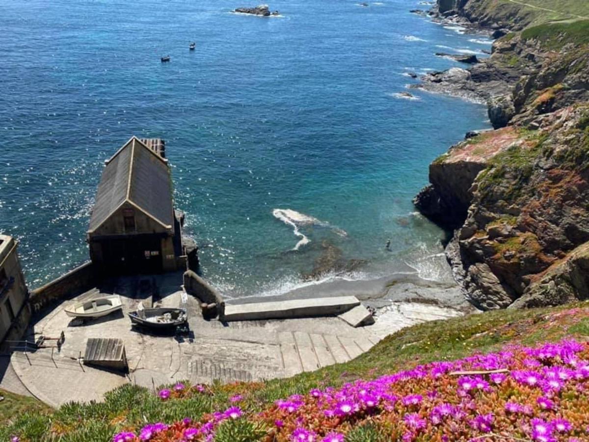 Wellspring Cottage Nr Kynance Cove Лізард Екстер'єр фото